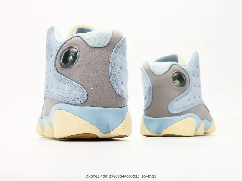 Air Jordan Sepatu Basket Kolaborasi Suede Patchwork DX5763-100 #2793354463025